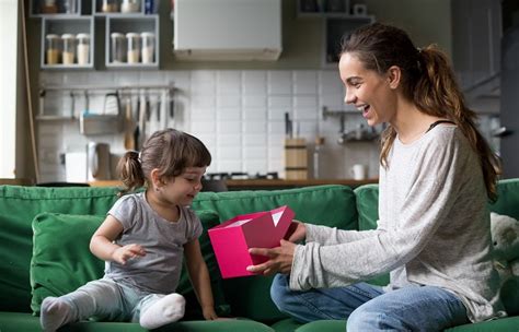 想生女兒|生女兒才懂的8個幸福理由！女兒不僅貼心還是媽媽的。